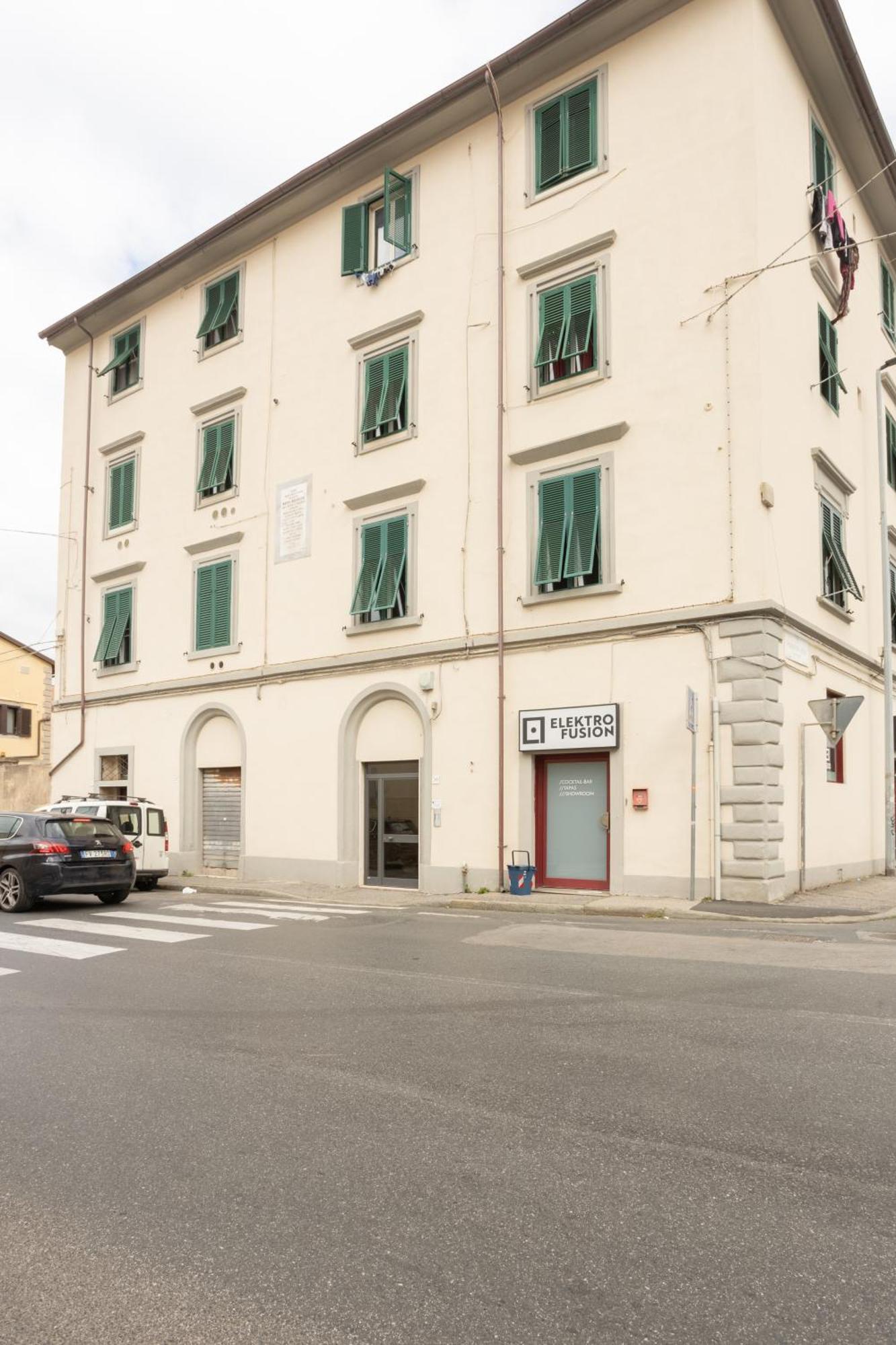 Ponte Per La Sardegna E La Corsica Dalla Toscana Family Apartment Livorno Exterior foto